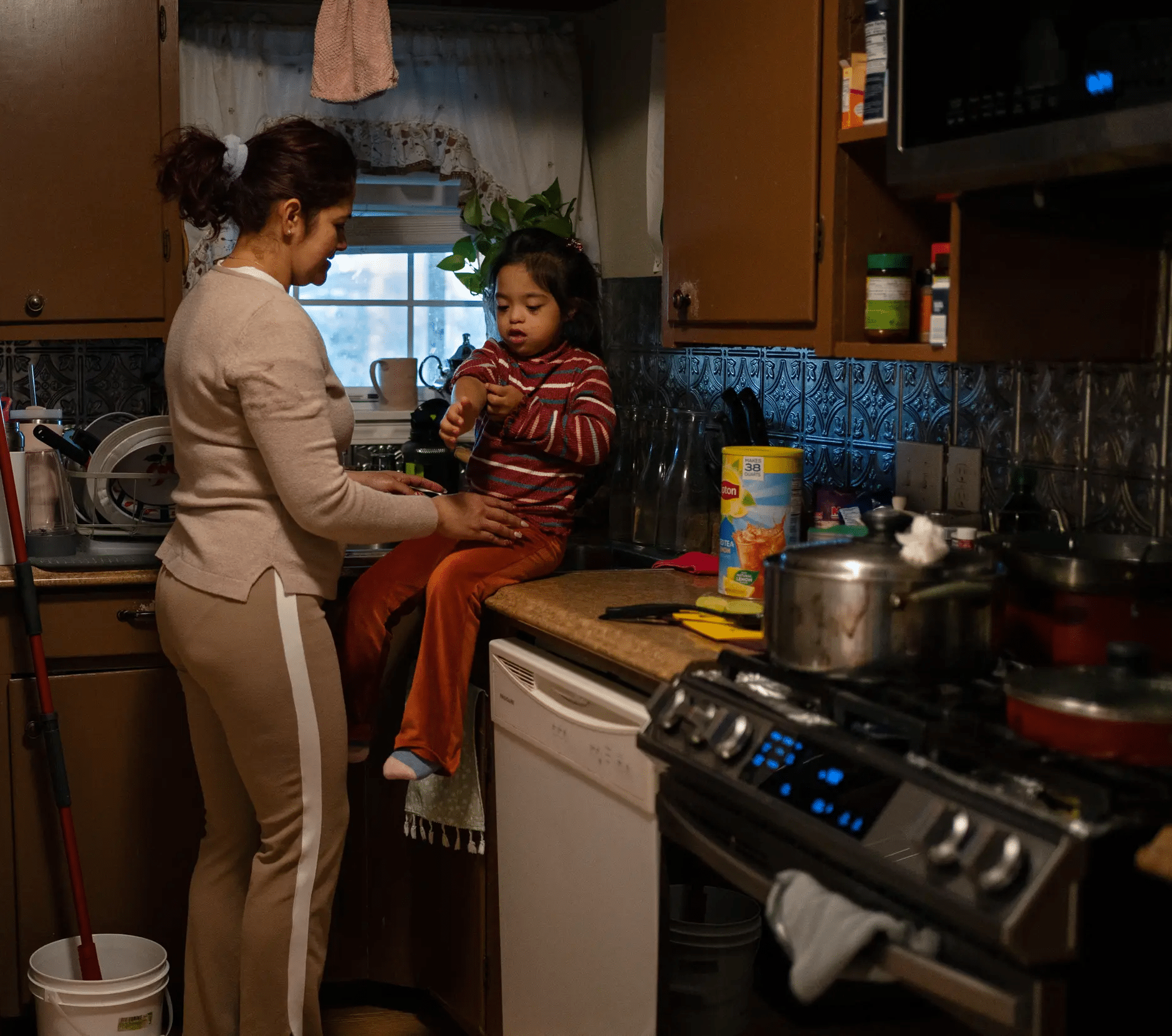 Neglected and Exposed: Toxic air lingers in a Texas Latino community, revealing failures in state’s air monitoring system