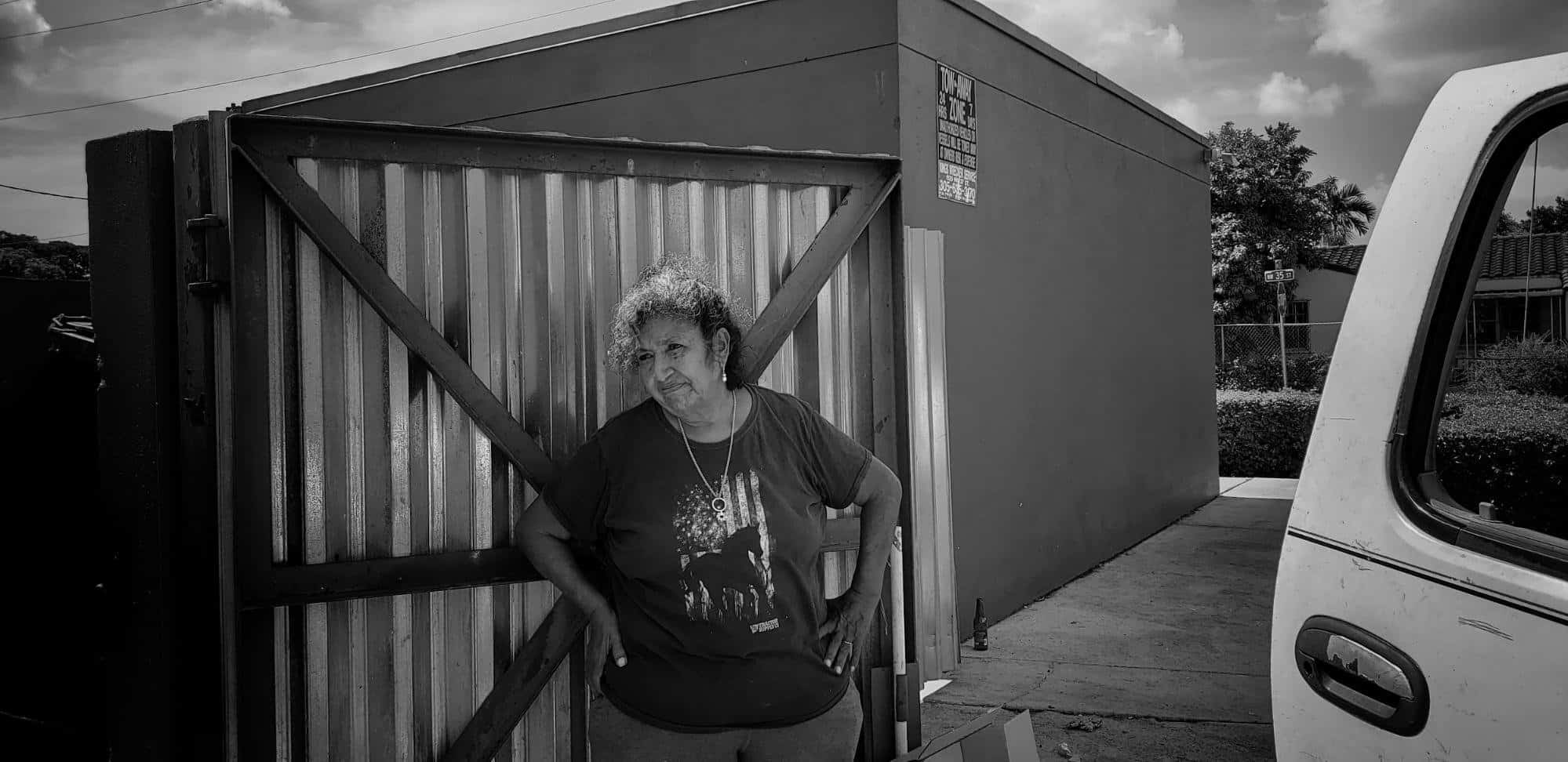 The rise in gas prices complicated matters for Micaela Colmenares, because she had to limit her collection routes as long trips for small amounts of cardboard were no longer feasible. Photo by Frank López Ballesteros